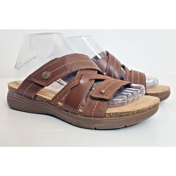 Clarks April Willow Brown Leather Women's SZ 7 M - Picture 1 of 8